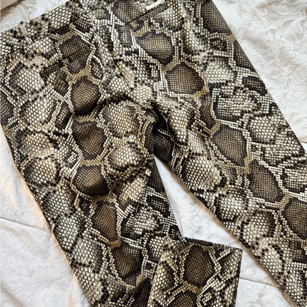 481. MK Michael Kors Python-Print Cargo Pants‎ - image 5
